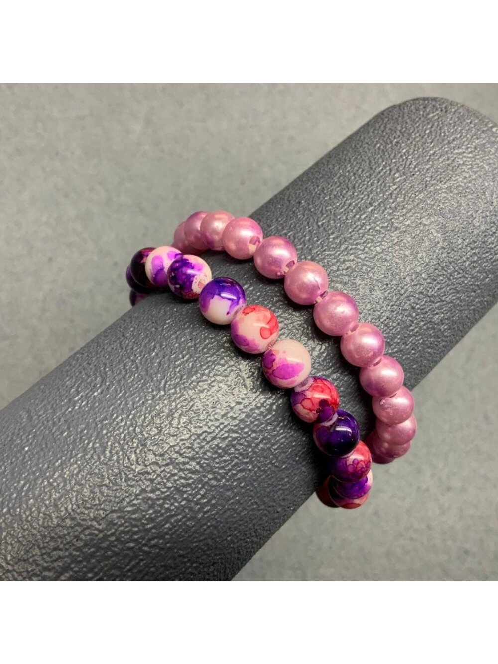 Stretch Beaded Bracelet Lot of 2 Shades Of Purple Marbled Pink Faux Pearl Retro
